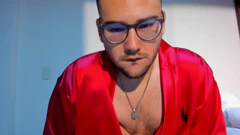 Vito Ferrer online show from March 4, 2025, 11:51 am