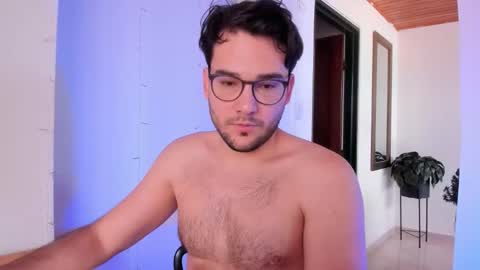 Vito Ferrer online show from January 9, 2026, 12:30 pm