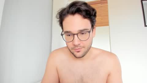 Vito Ferrer online show from February 23, 2026, 2:03 pm