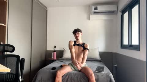 Snapshot of vitoraugustoxxx chatting on October 4, 2025, 3:10 pm vitoraugustoxxx online show from October 4, 2025, 3:10 pm