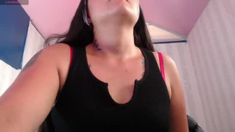 Snapshot of vitoria23_ chatting on April 15, 2026, 3:52 pm victoria 3 online show from April 15, 2026, 3:52 pm