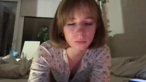 Snapshot of viv983161 chatting on November 17, 2025, 2:45 pm viv983161 online show from November 17, 2025, 2:45 pm