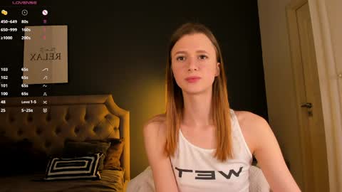 Snapshot of vivalavika chatting on April 6, 2026, 11:11 am just Vi online show from April 6, 2026, 11:11 am