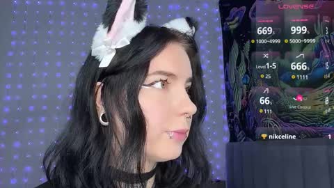 Vivi   online show from November 28, 2025, 6:16 am