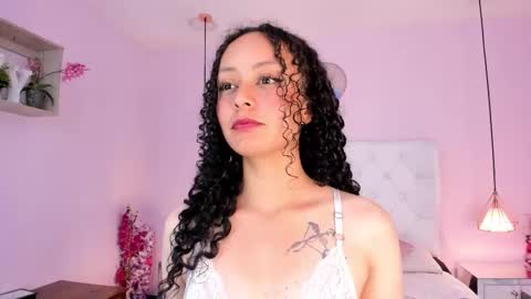 Vivi online show from February 5, 2026, 3:33 am