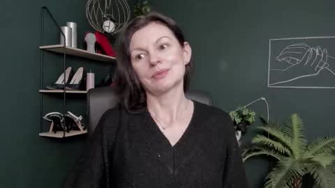 Vivian online show from March 4, 2026, 6:52 am