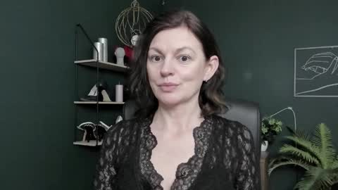 Vivian online show from March 17, 2026, 7:01 am