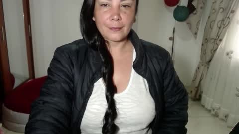 vivian_milf_paint online show from February 3, 2026, 11:48 am