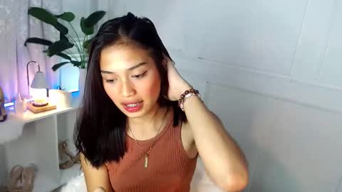 Snapshot of vivian_roberts chatting on January 30, 2025, 12:18 am Vivian online show from January 30, 2025, 12:18 am