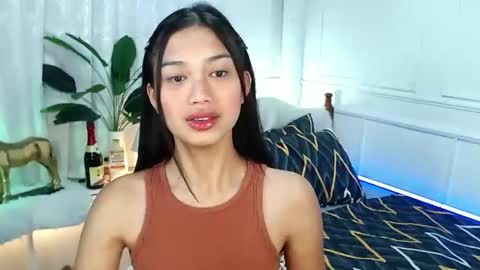 Snapshot of vivian_roberts chatting on March 4, 2025, 7:54 pm Vivian online show from March 4, 2025, 7:54 pm