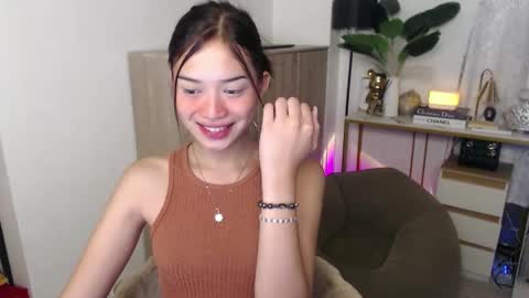 Snapshot of vivian_roberts chatting on September 10, 2025, 8:31 pm Vivian online show from September 10, 2025, 8:31 pm