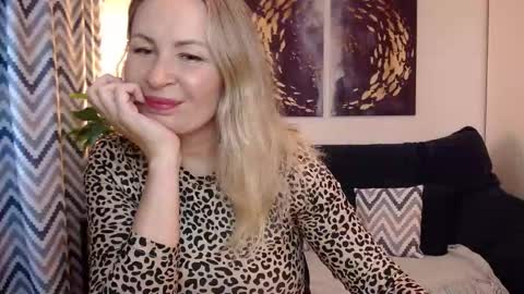 Snapshot of vivian_soul chatting on September 8, 2025, 2:27 pm Vivian online show from September 8, 2025, 2:27 pm