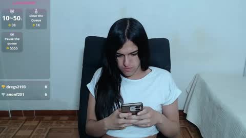 Snapshot of vivianalatin chatting on May 19, 2026, 11:16 am instagram Viviana73215 online show from May 19, 2026, 11:16 am