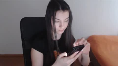 Snapshot of vivianngray chatting on December 22, 2024, 11:33 am Vivian Gray online show from December 22, 2024, 11:33 am