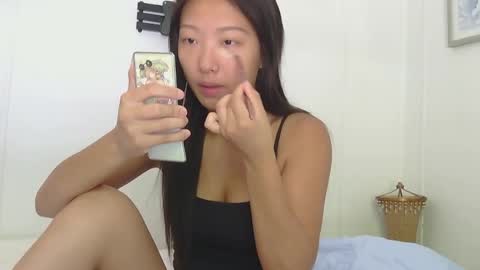 vivianwinters online show from June 6, 2026, 3:17 pm