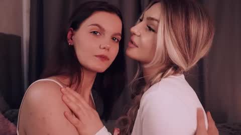 Nelly and Mari online show from July 26, 2026, 10:11 am