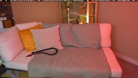 Whitney online show from October 10, 2025, 3:05 am