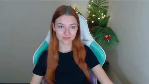 Vivien online show from December 25, 2024, 7:02 pm