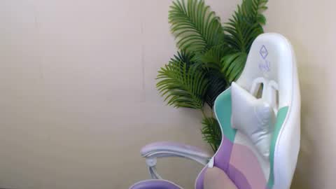 Vivien online show from January 21, 2025, 9:36 pm