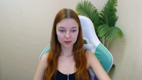 Vivien online show from February 11, 2025, 3:51 pm