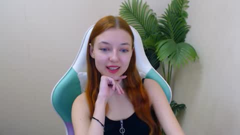 Vivien online show from March 6, 2025, 12:41 pm