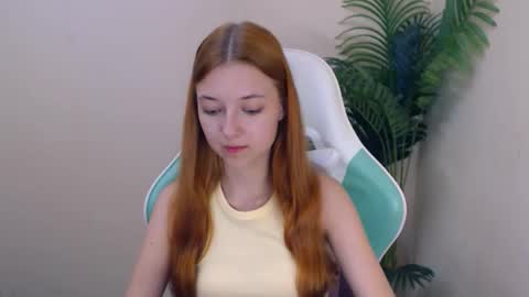 Vivien online show from September 8, 2025, 5:56 pm