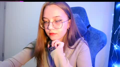 vivivivikkie online show from February 10, 2026, 10:58 pm