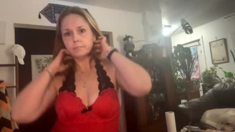 vivvixen80 online show from November 3, 2025, 4:36 am