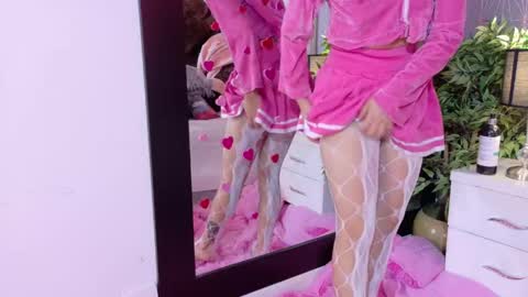 Snapshot of vixen_flutter chatting on May 5, 2026, 11:18 am Vixen online show from May 5, 2026, 11:18 am