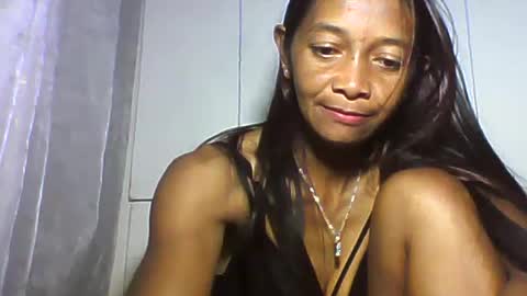 Snapshot of vixen_lina chatting on June 16, 2026, 7:49 pm vixen_lina online show from June 16, 2026, 7:49 pm
