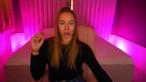 Ur Lady online show from October 14, 2025, 12:17 pm