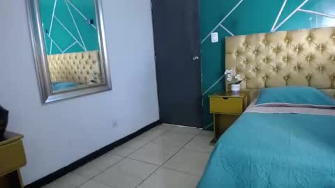 Vixennp online show from February 26, 2026, 11:53 am