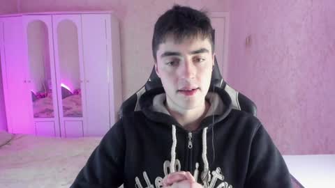 Snapshot of vlad1605 chatting on December 11, 2024, 7:53 am Martin online show from December 11, 2024, 7:53 am