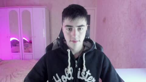 Snapshot of vlad1605 chatting on December 13, 2024, 3:38 am Martin online show from December 13, 2024, 3:38 am