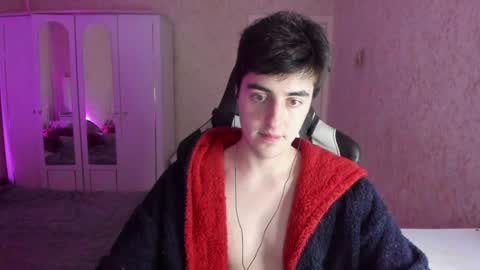 Snapshot of vlad1605 chatting on February 8, 2025, 4:14 am Martin online show from February 8, 2025, 4:14 am