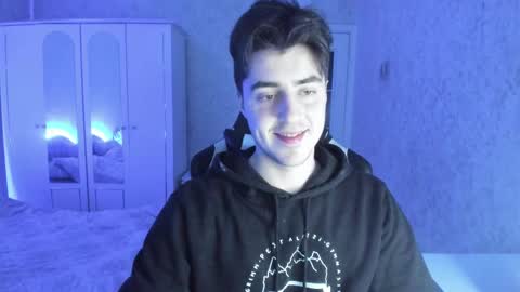 Snapshot of vlad1605 chatting on March 2, 2025, 5:25 pm Martin online show from March 2, 2025, 5:25 pm