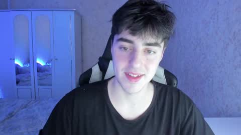 Snapshot of vlad1605 chatting on March 9, 2025, 1:26 pm Martin online show from March 9, 2025, 1:26 pm