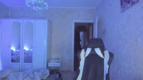 Snapshot of vlad1605 chatting on March 12, 2025, 4:41 am Martin online show from March 12, 2025, 4:41 am