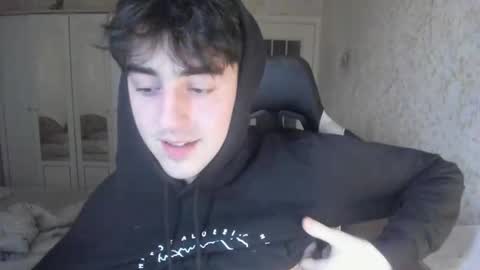 Snapshot of vlad1605 chatting on October 16, 2025, 12:28 pm Martin online show from October 16, 2025, 12:28 pm