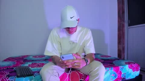 Snapshot of vlad__night chatting on February 3, 2026, 11:48 am Vlad online show from February 3, 2026, 11:48 am