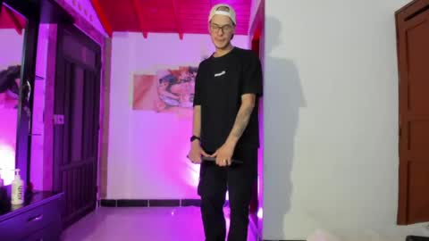 Vlad online show from May 28, 2026, 4:32 am