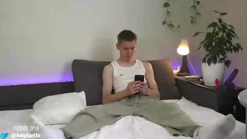 Snapshot of vladdicheck chatting on October 10, 2025, 12:04 pm vladdicheck online show from October 10, 2025, 12:04 pm