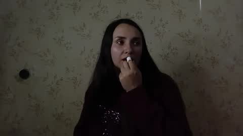 voulezvous_angel online show from April 7, 2026, 5:24 pm