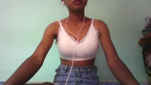 vounialdy online show from January 21, 2025, 6:22 am