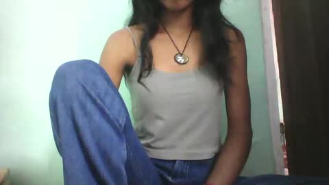 vounialdy online show from February 7, 2025, 5:41 am