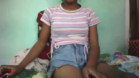 vounialdy online show from February 24, 2025, 7:09 pm