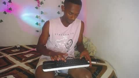 Snapshot of vsleyandlunaper chatting on May 27, 2026, 9:17 am vsleyandlunaper online show from May 27, 2026, 9:17 am