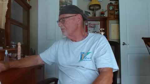Snapshot of vueuorme chatting on April 29, 2026, 7:09 pm Vueuorme online show from April 29, 2026, 7:09 pm