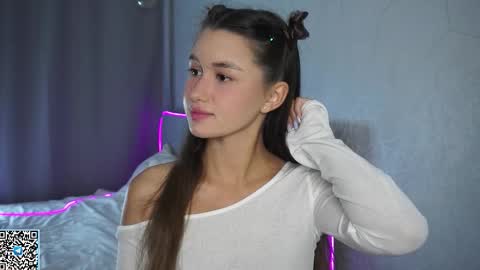 Ethal - thank you for thumb up online show from September 9, 2025, 1:49 am