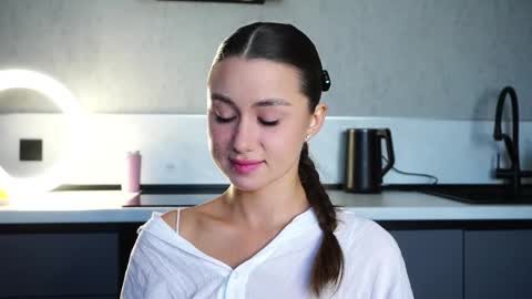 Ethal - thank you for thumb up online show from September 12, 2025, 1:49 am